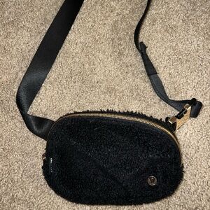 Black Lululemon Sherpa Belt Bag